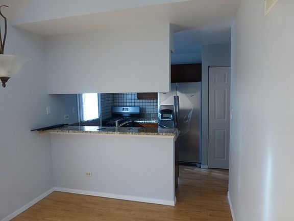 5th image of 255 W Cherrywood Dr #0