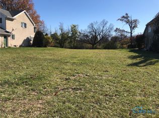 9448 Sheffield Rd, Perrysburg, OH 43551