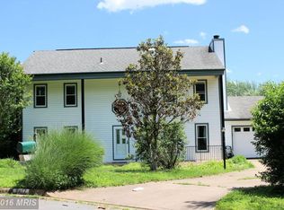 9807 Peppermill Pl, Vienna, VA 22182