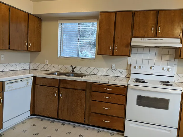 1792 E 5625 S #B — Photo 4