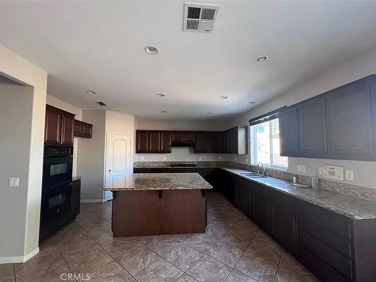 7771 Stonegate Dr — Photo 9