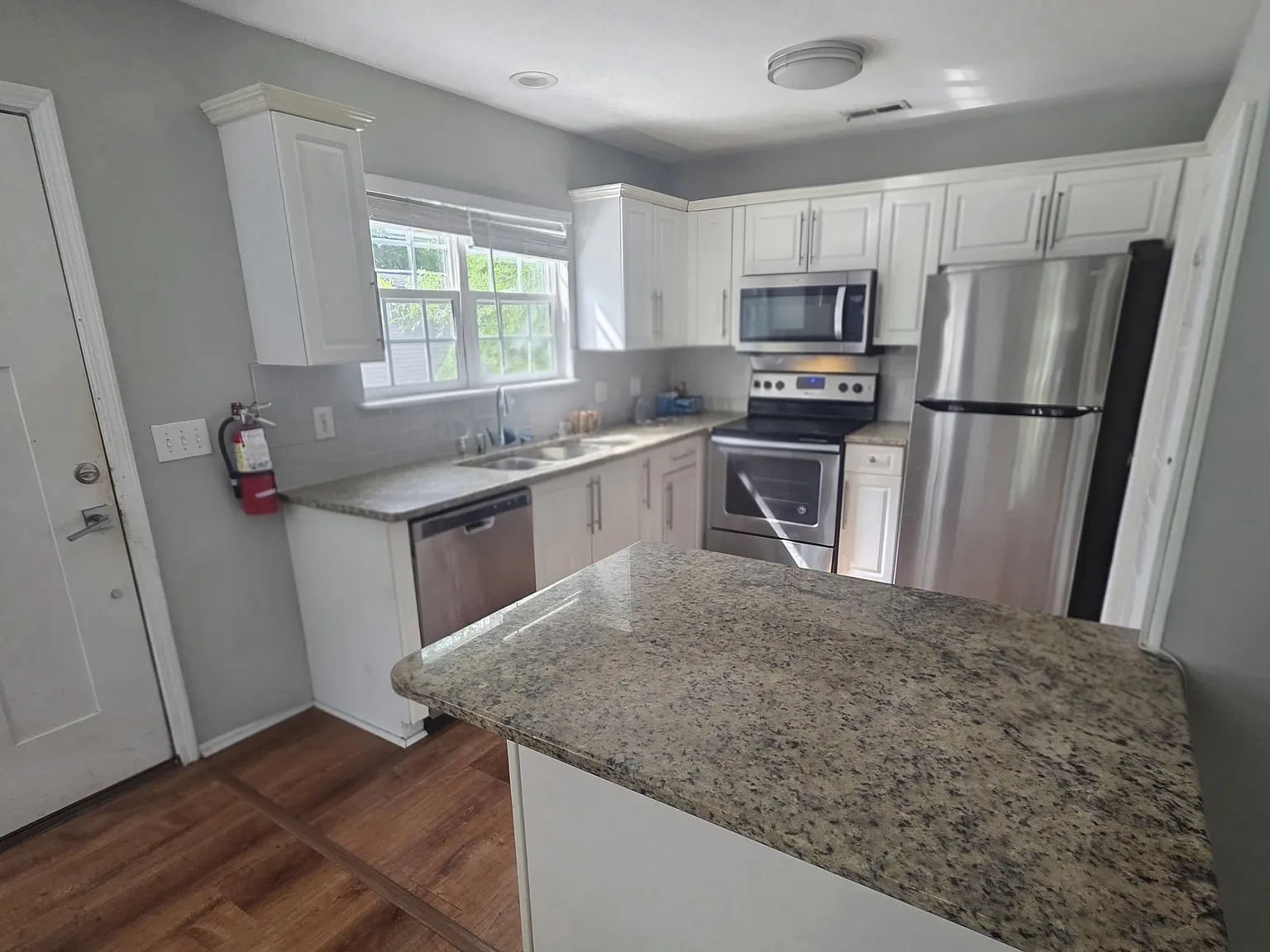 4 bed, 1775 sqft, $2,800 — Photo 4