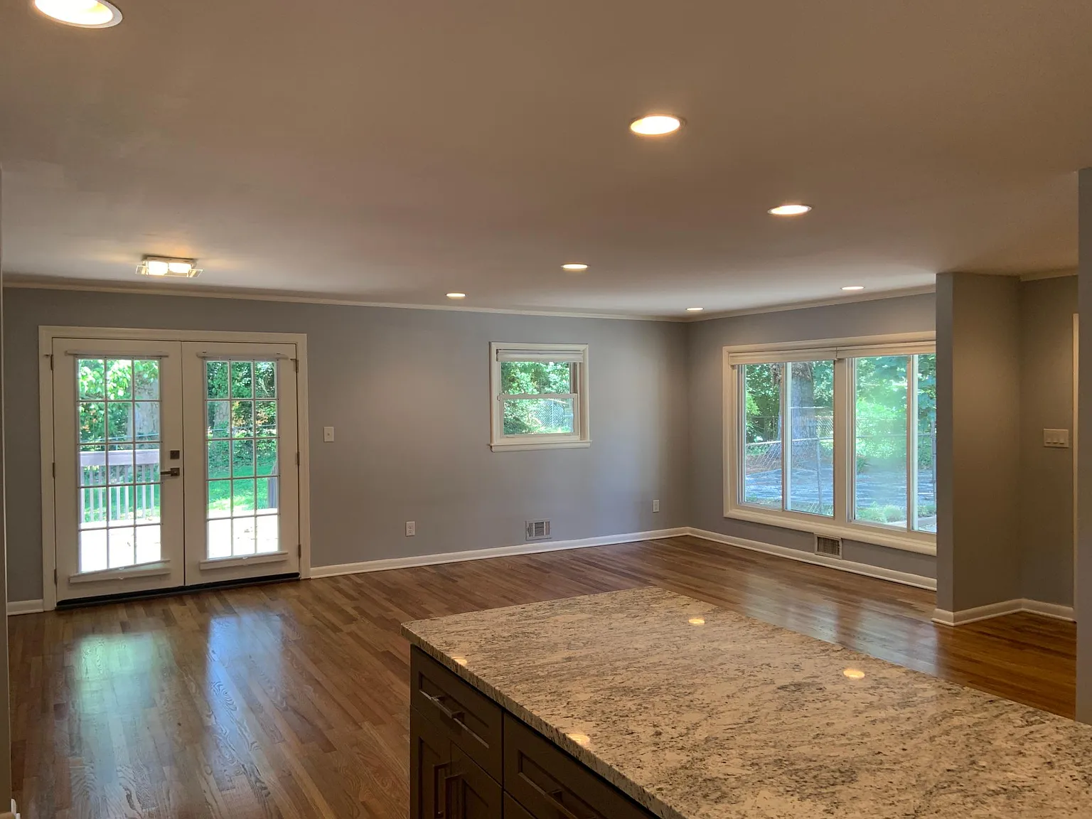 2282 Shamrock Dr — Photo 1