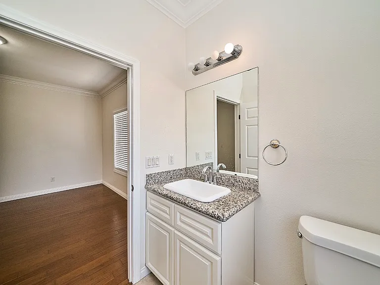 3326 Barnes Ave — Photo 12