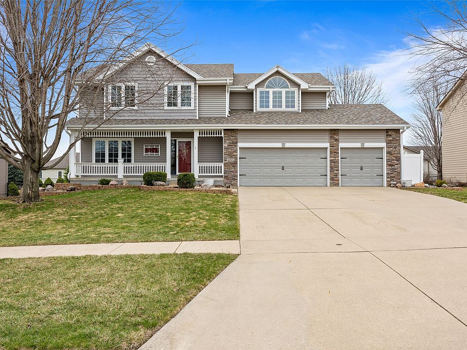 1st image of 2302 NE Bel Aire Dr