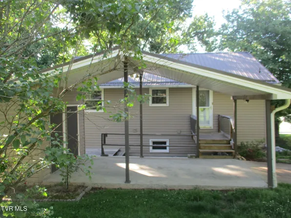 300 Lakeview Cir, Bluff City, TN 37618