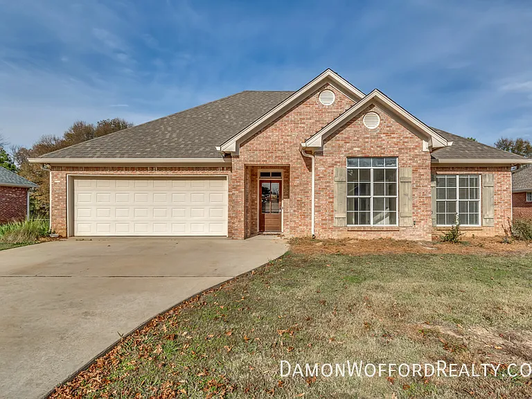 119 Kenzie Dr — Photo 1