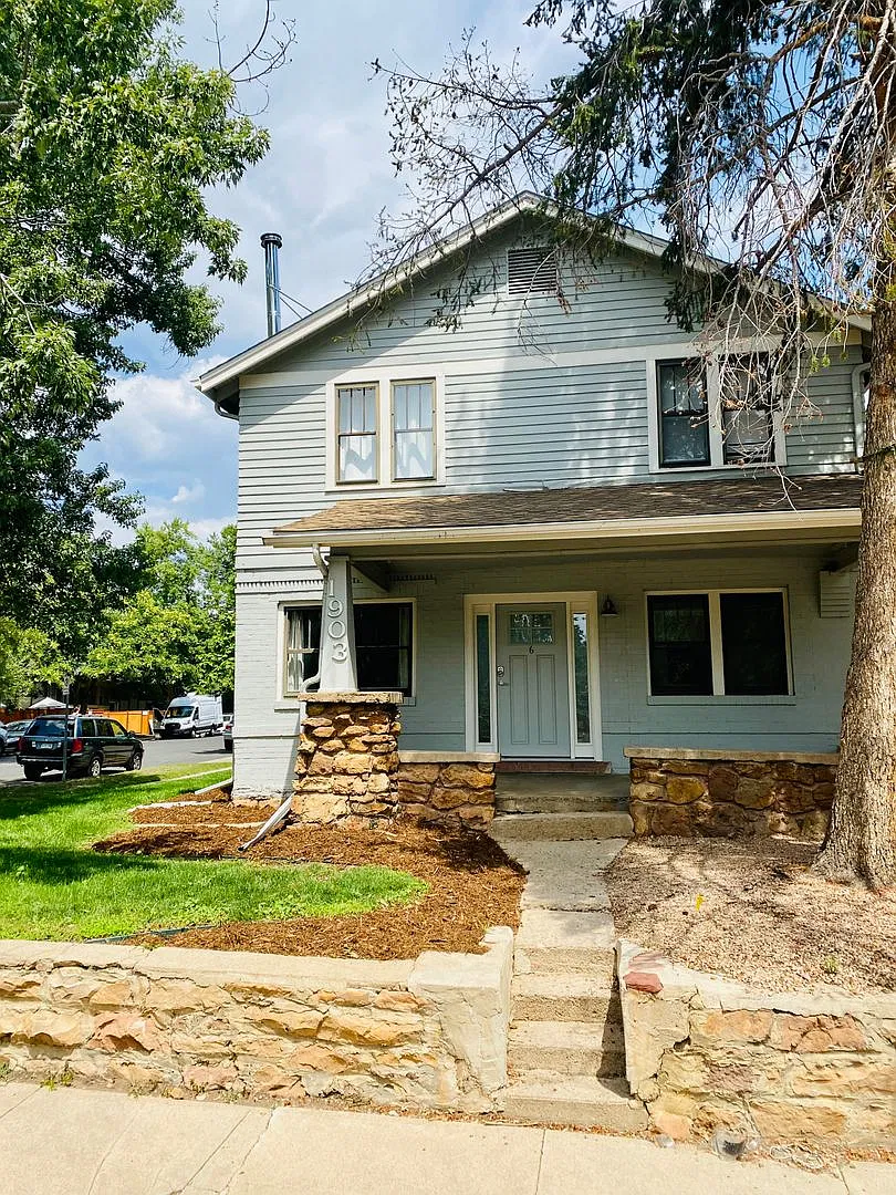 Available for 2027-2028 Fall Pre-Leasing: Farmhouse Charm in Central Location — Photo 1