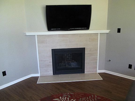4th image of 16422 Beewood Glen Dr