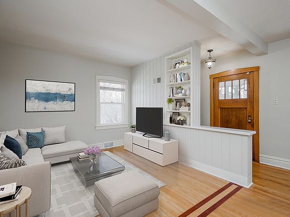 3rd image of 113 Maumell St