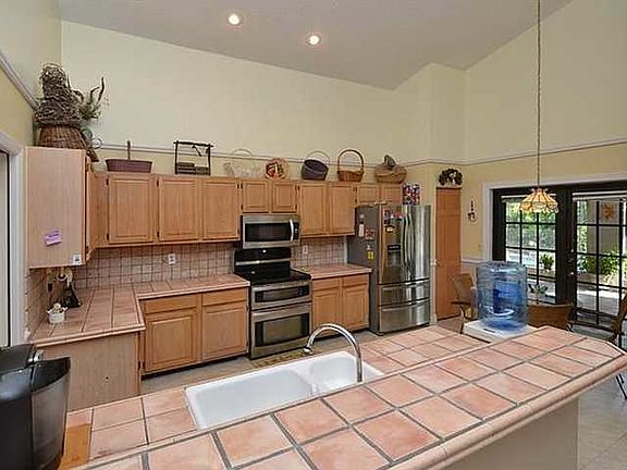 5th image of 3100 Peachtree Cir