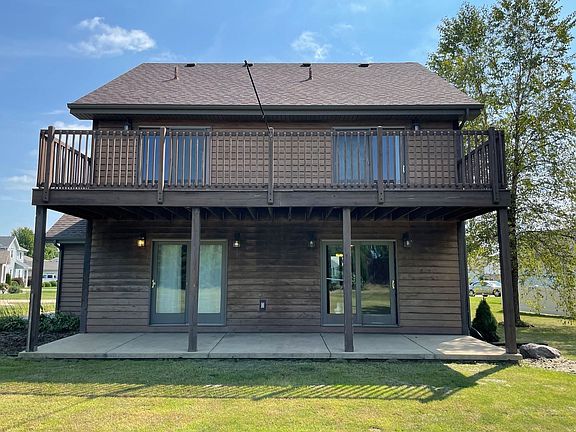 3rd image of 121 Old Farm Mid Ct