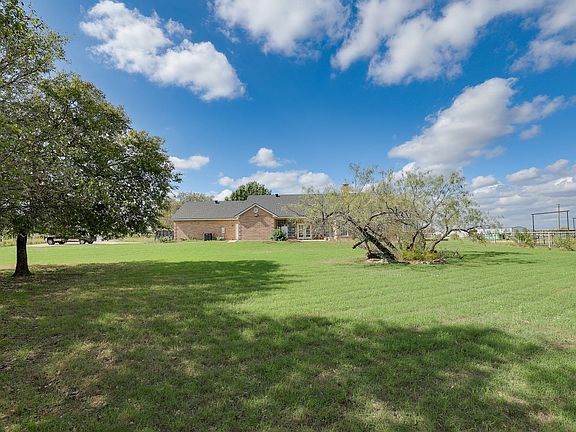 4th image of 9901 Oak Grove Rd
