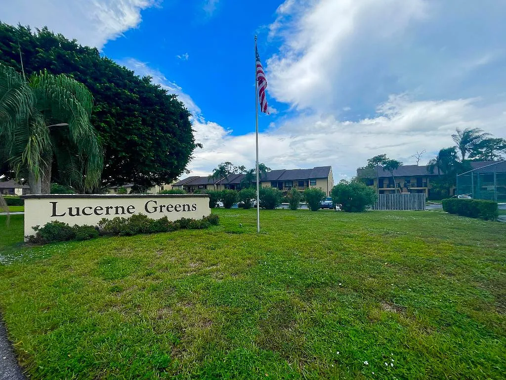 2 bed, 2.0 bath, 1186 sqft, $2,000 — Photo 1