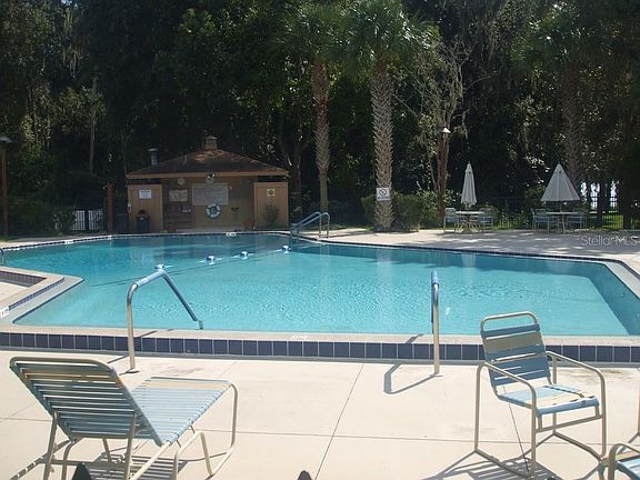 2nd image of 190 Hickory Woods Ct APT 9C