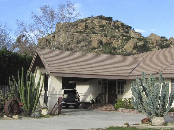 Front yard & Stoney Point