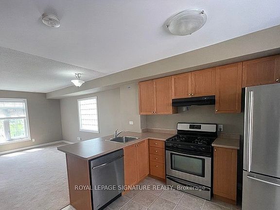 3rd image of 870 Jane St #218