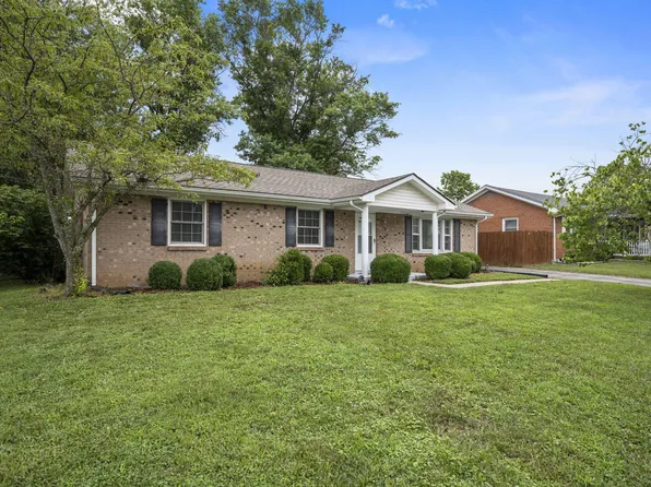 435 Edgewood Dr, Nicholasville, KY 40356