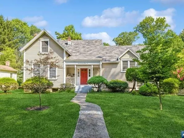 539 Haworth Ave, Haworth, NJ 07641