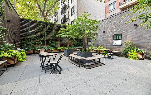 Rented by Living New York | media 39