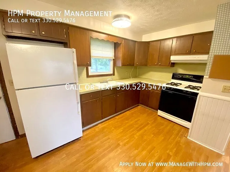 3348 Mollane St NW — Photo 9