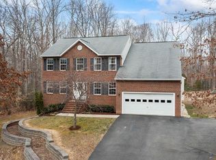 6917 River Rd, Fredericksburg, VA 22407