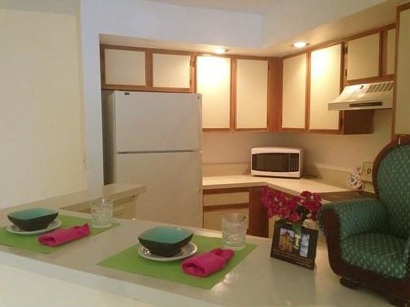 2nd image of 3420 Pinewalk Dr N #13
