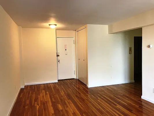 Rented by Prime Realty | media 29