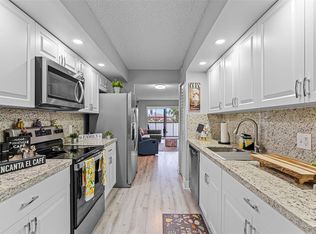 Ivanhoe, Pembroke Pines, FL 33027