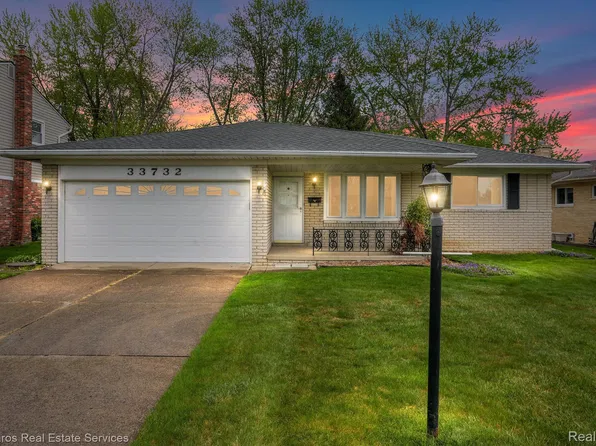 33732 Mina Dr, Sterling Heights, MI 48312