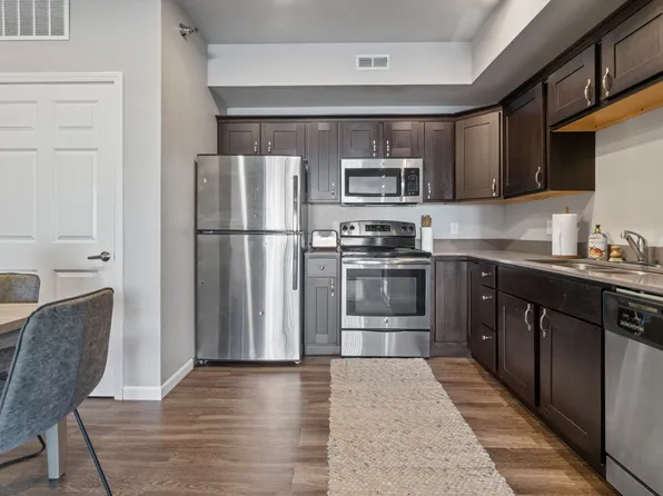 Willow Falls Apartments, 1123 Bluegrass Cir #18262247, Cedar Falls, IA 50613