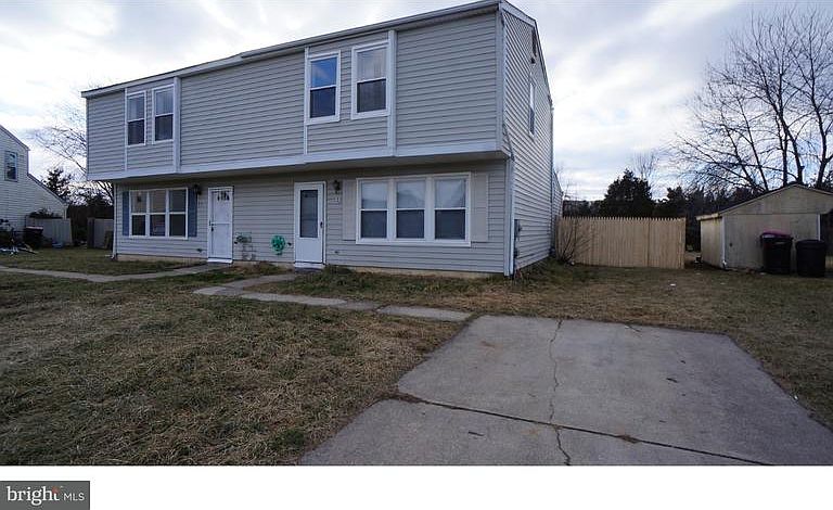1st image of 9 Farmhouse Ct