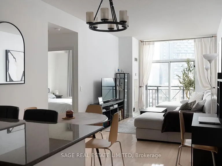 1101 Leslie St #1507 — Photo 2