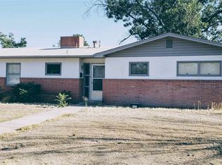 712 S Heights Dr, Roswell, NM 88203