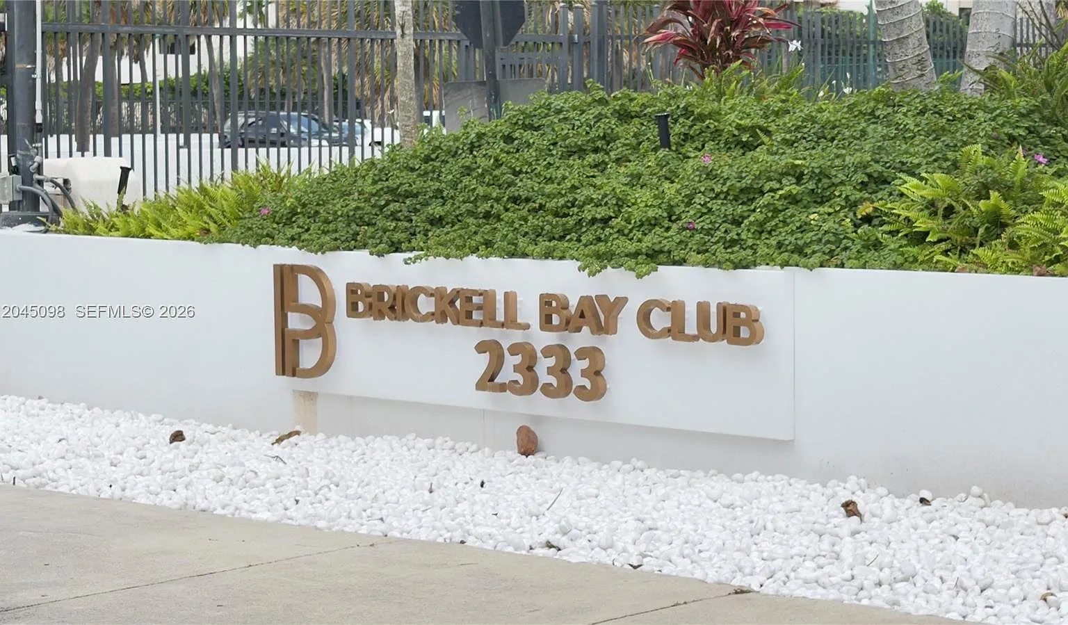 Brickell Bay Club Condo — Photo 1