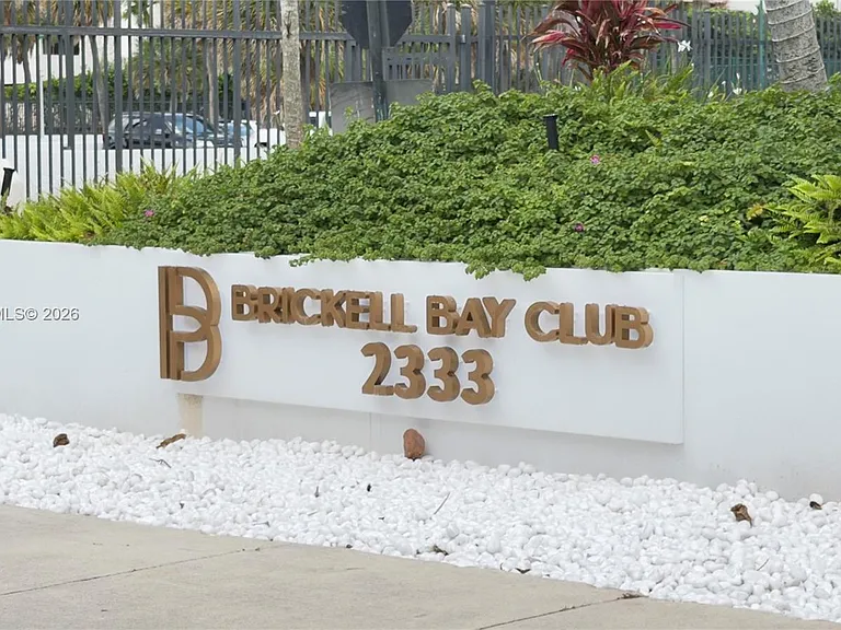 2333 Brickell Ave #614 — Photo 1
