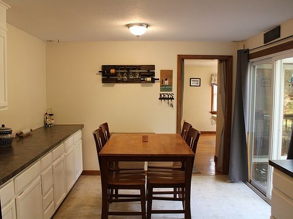 5th image of 230 Plumtree Rd