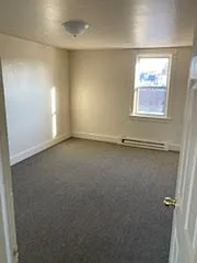 1338 W Liberty St — Photo 10