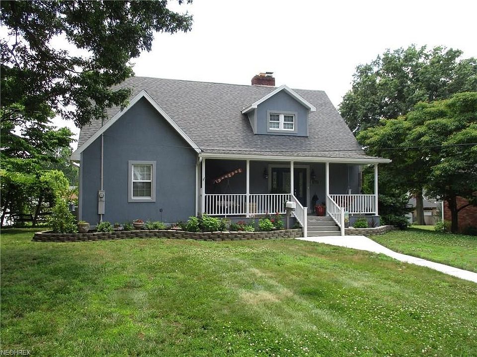 1st image of Plum St