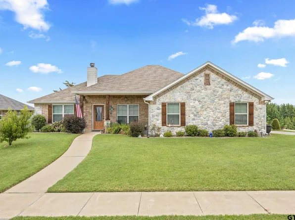 711 Reno Dr, Chandler, TX 75758