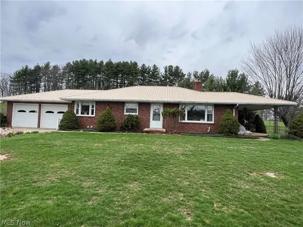 1099 Steubenville Rd SE, Carrollton, OH 44615