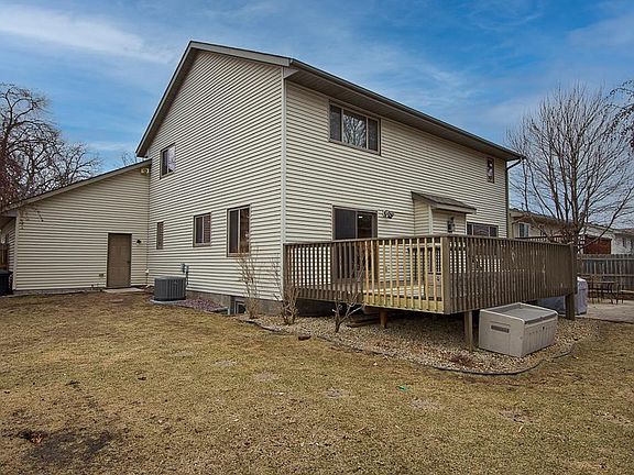 4th image of 802 Sunwood Park Dr