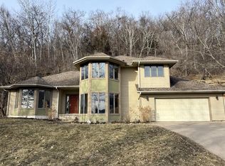 N2023 Joy Ln, La Crosse, WI 54601