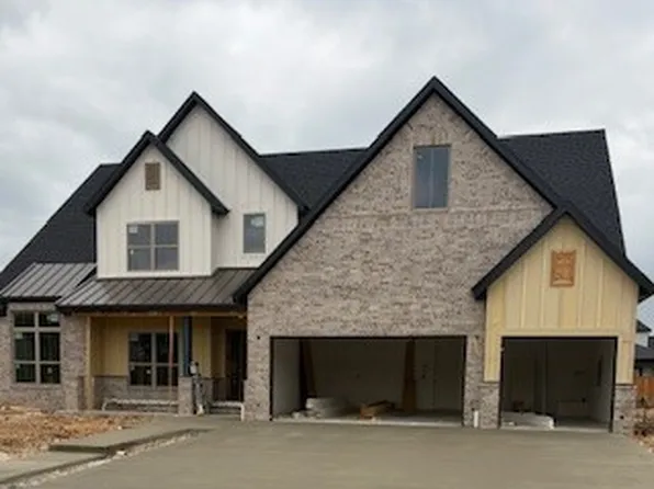 8813 W Comet Dr, Bentonville, AR 72713