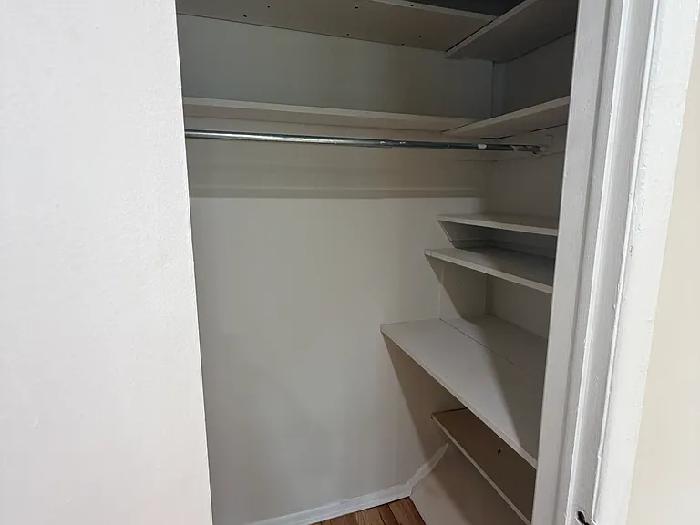 325 Grantwood Blvd #6B — Photo 6