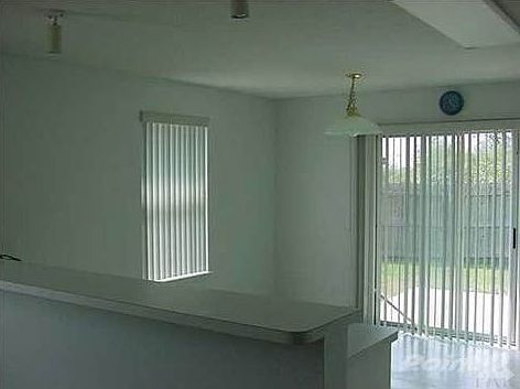 5th image of 1712 Garlia Ct