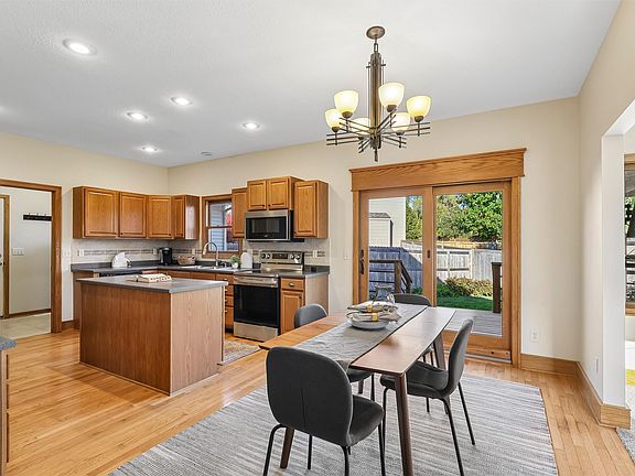 4th image of 6801 Jules Verne Ct