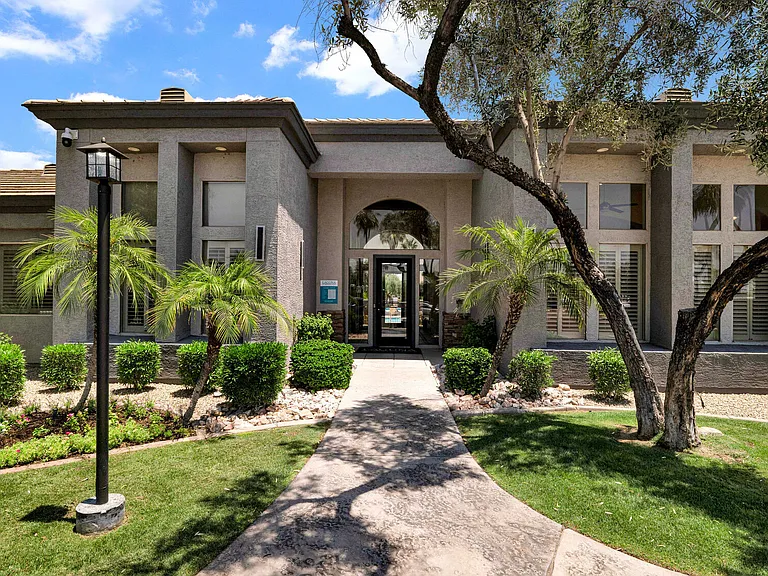Laguna at Arrowhead Ranch — Photo 30