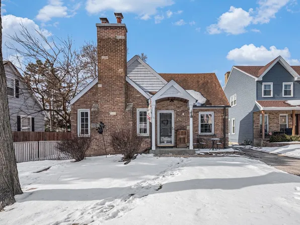 474 S York St, Elmhurst, IL 60126