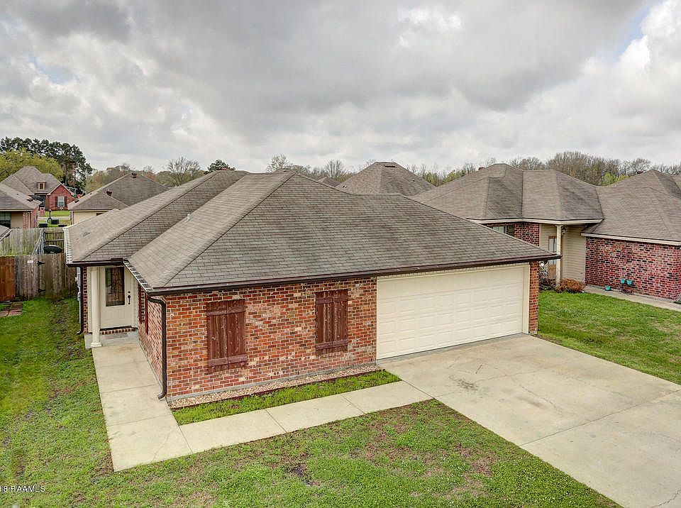 1st image of 109 Cricketwood Dr